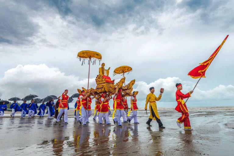 Le hoi dinh tra co Lễ hội đình Trà Cổ